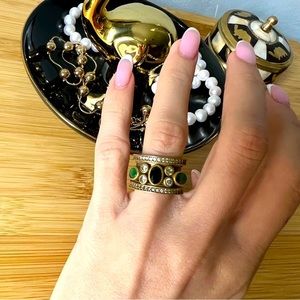 Vintage silver ring‎ With rhinestones, Bezel set 💎💍 Women’s Size US6